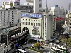 海外研究に裏打ちされた神戸三宮サンキタ通り、サンキタ広場の都市デザイン事例